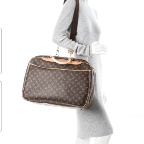 Louis Vuitton Brown Monogram Travel Bag - Picture 2 of 8